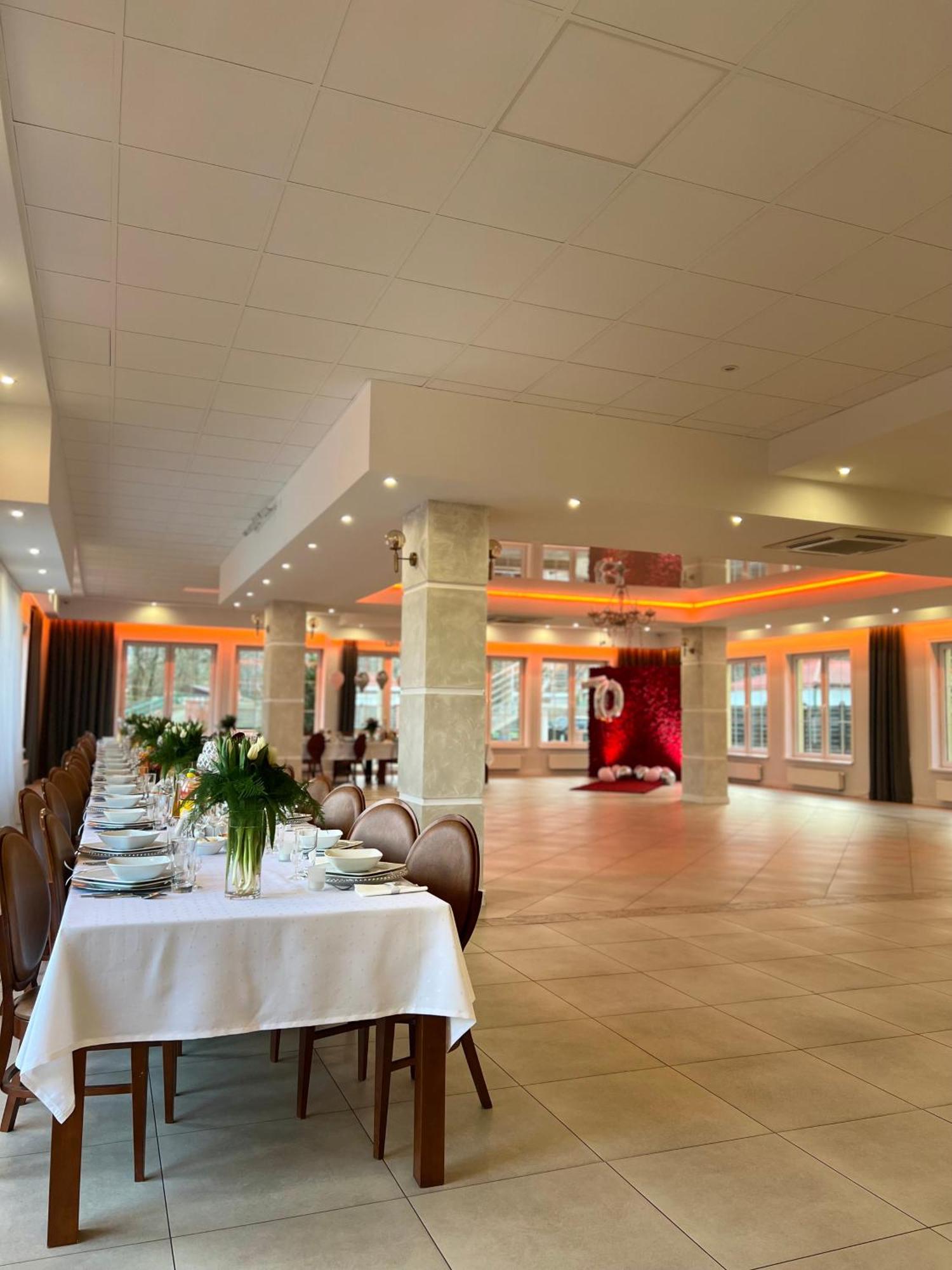 Pensjonat I Klub Jezdziecki Michelin Włocławek Exteriör bild