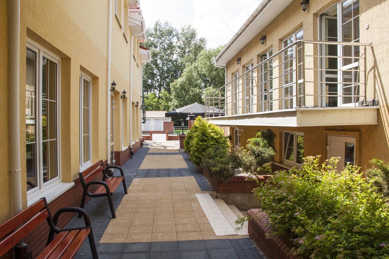 Pensjonat I Klub Jezdziecki Michelin Włocławek Exteriör bild